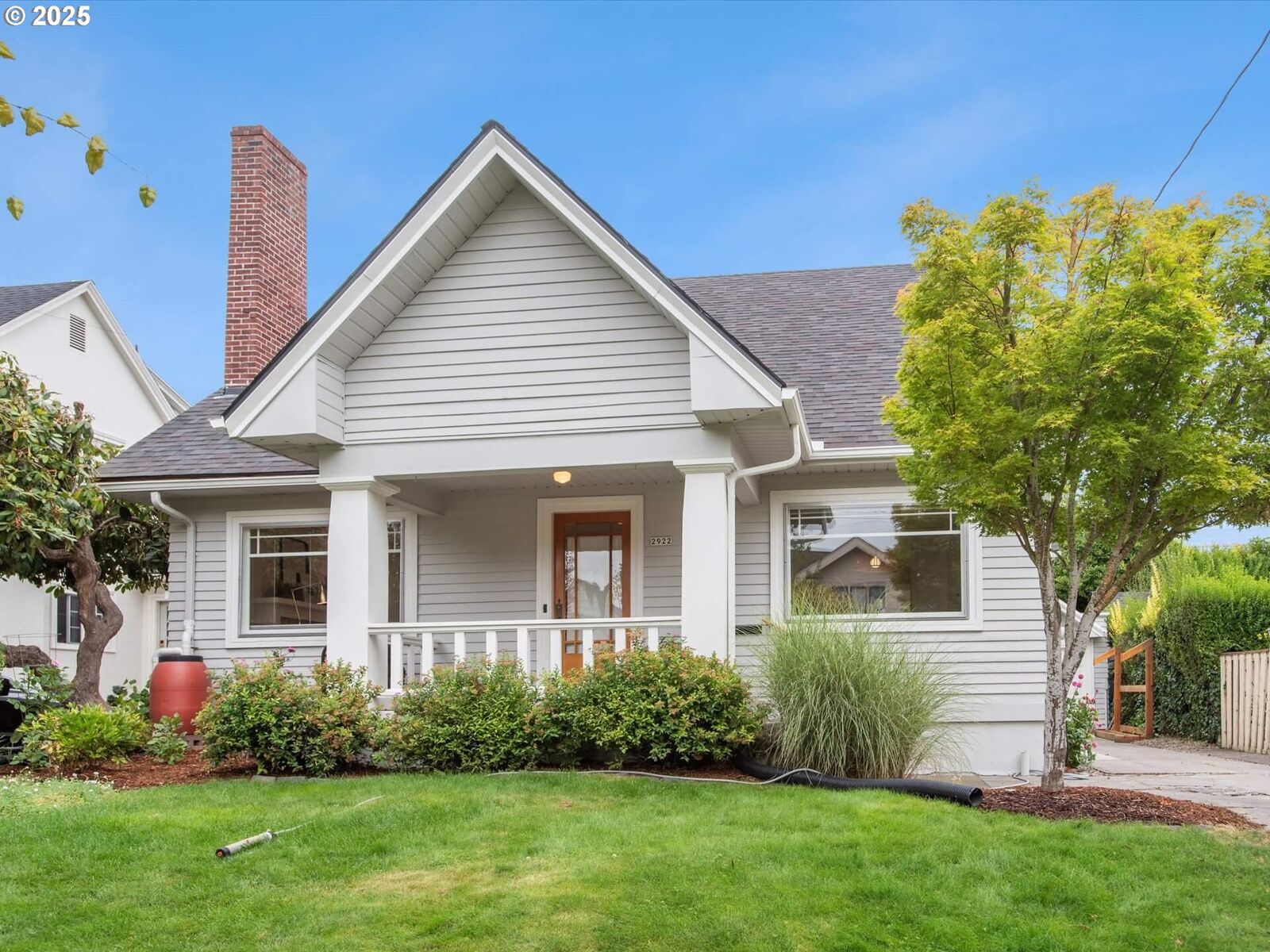 Property Photo:  2922 NE 32nd Ave  OR 97212 