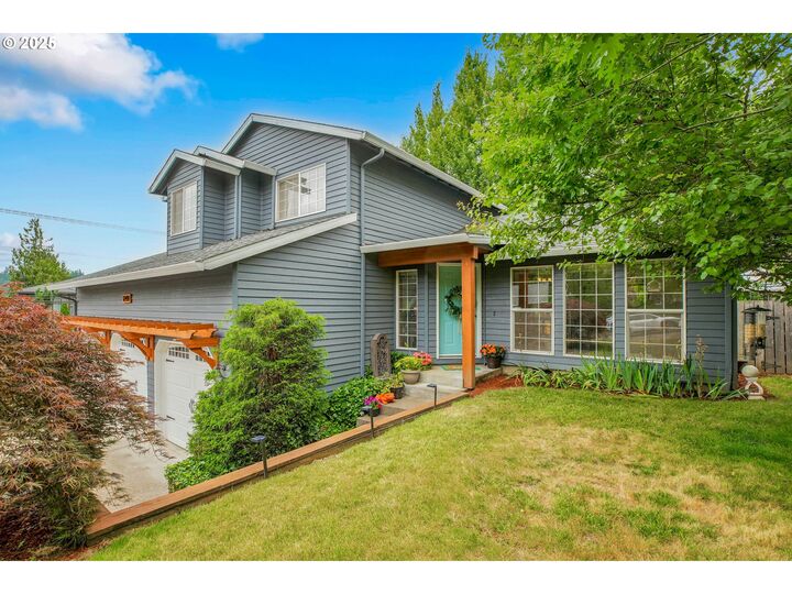 Property Photo: 12491 SE 41st Ct OR 97222