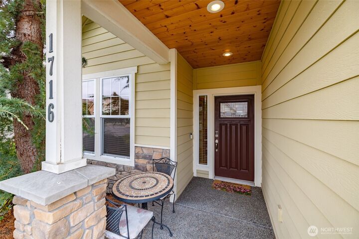 Property Photo:  1716  Grand Avenue  WA 98274 