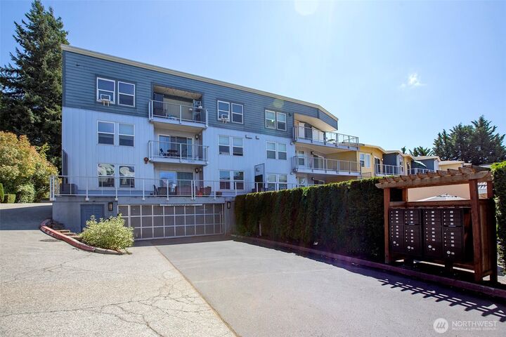 Property Photo:  11920  98th Avenue NE 205  WA 98034 