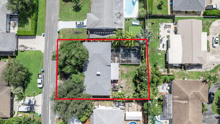 Property Photo:  116 SE 28th Avenue  FL 33435 