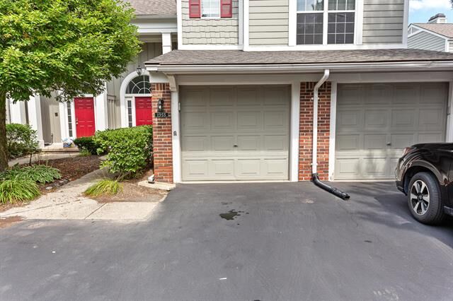 Property Photo: 1955 Eagle MI 48304