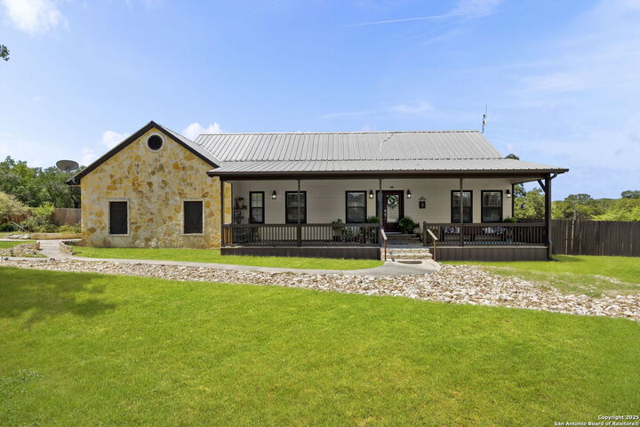 Property Photo:  117 Lagniappe L  TX 78003 