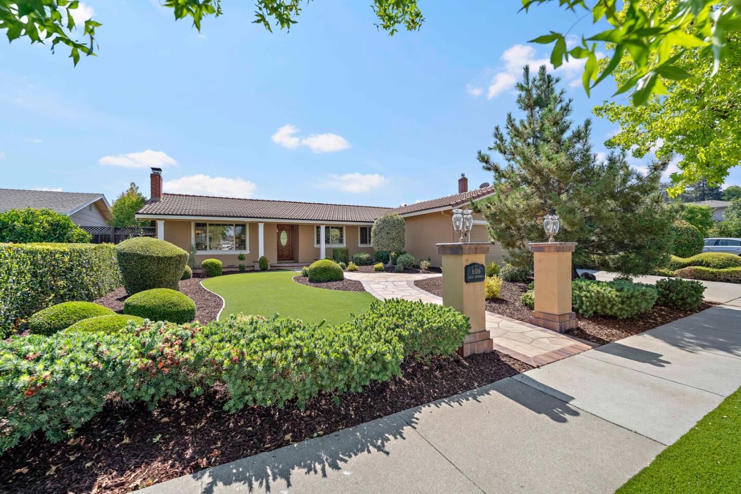Property Photo: 6106 Calle Esperanza CA 95120