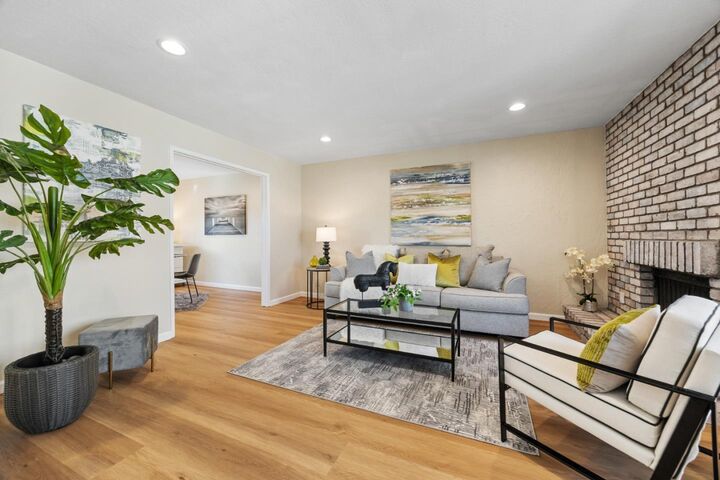 Property Photo:  825 Cortez Lane  CA 94404 