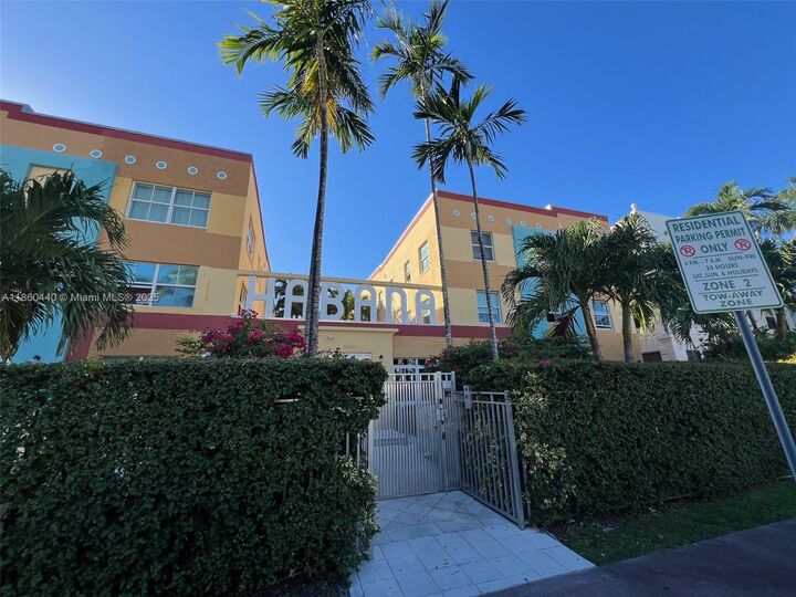 Property Photo: 1308 Drexel Ave 103 FL 33139
