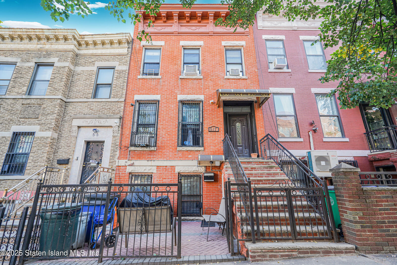 Property Photo:  517 40 Street  NY 11232 