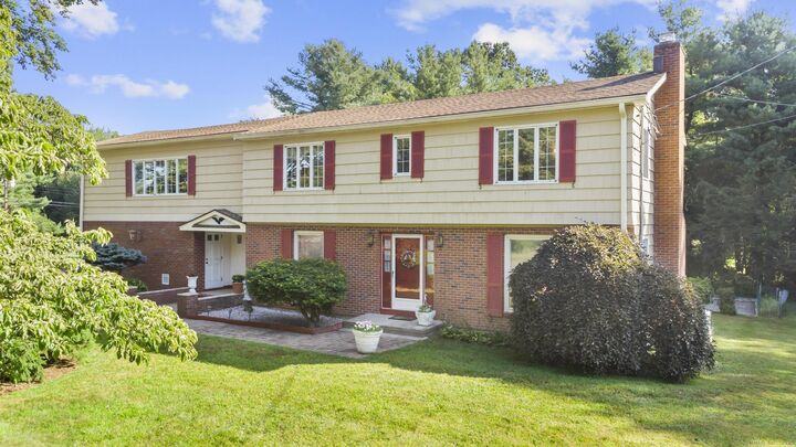 42 Captains Walk  Trumbull CT 06611 photo