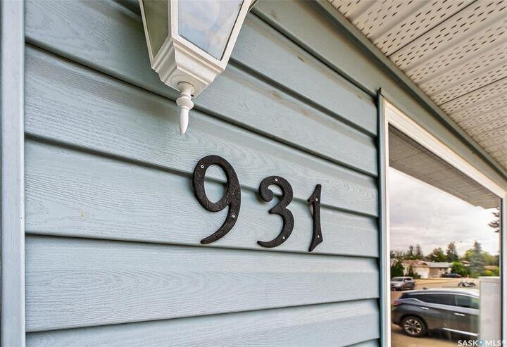Property Photo:  931 Edmonton Street  SK S6H 3A7 