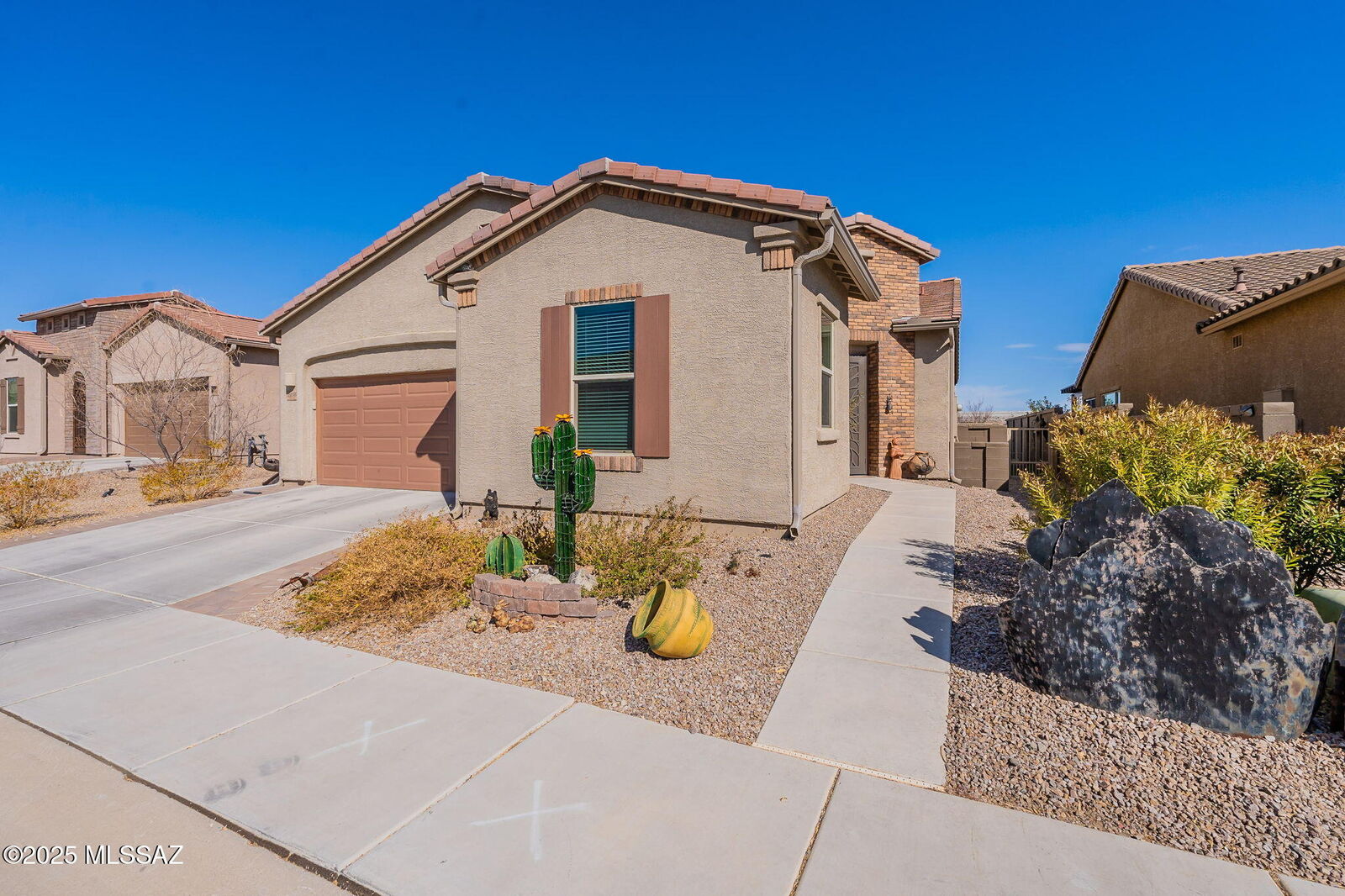 Property Photo:  2456 W Bassett Peak Drive  AZ 85622