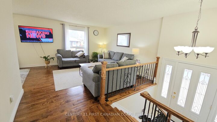 Photo de la propriété:  45 Locust Crescent  ON N6E 2K1 