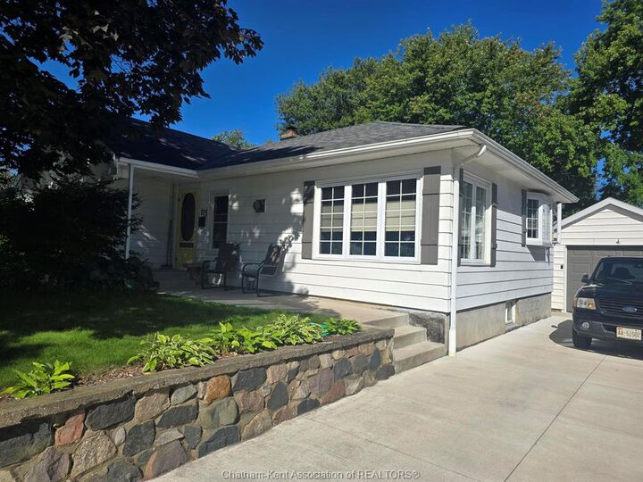 115 Gregory Drive  Chatham ON N7L 2L4 photo