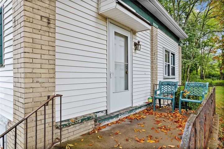 Property Photo:  42 Baldwick Rd  PA 15205 
