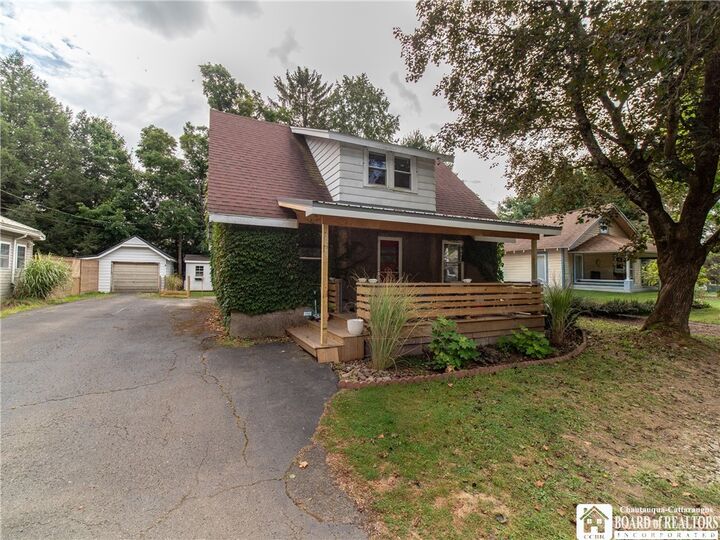 2868 West Avenue  Greenhurst NY 14742 photo