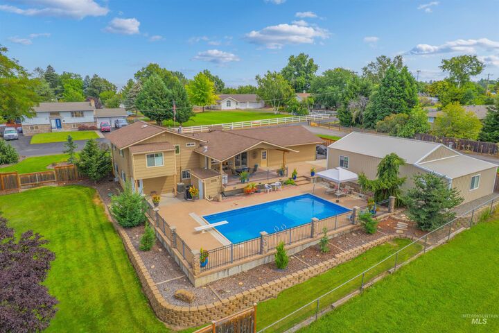 1332 Hemlock Ave.  Lewiston ID 83501 photo