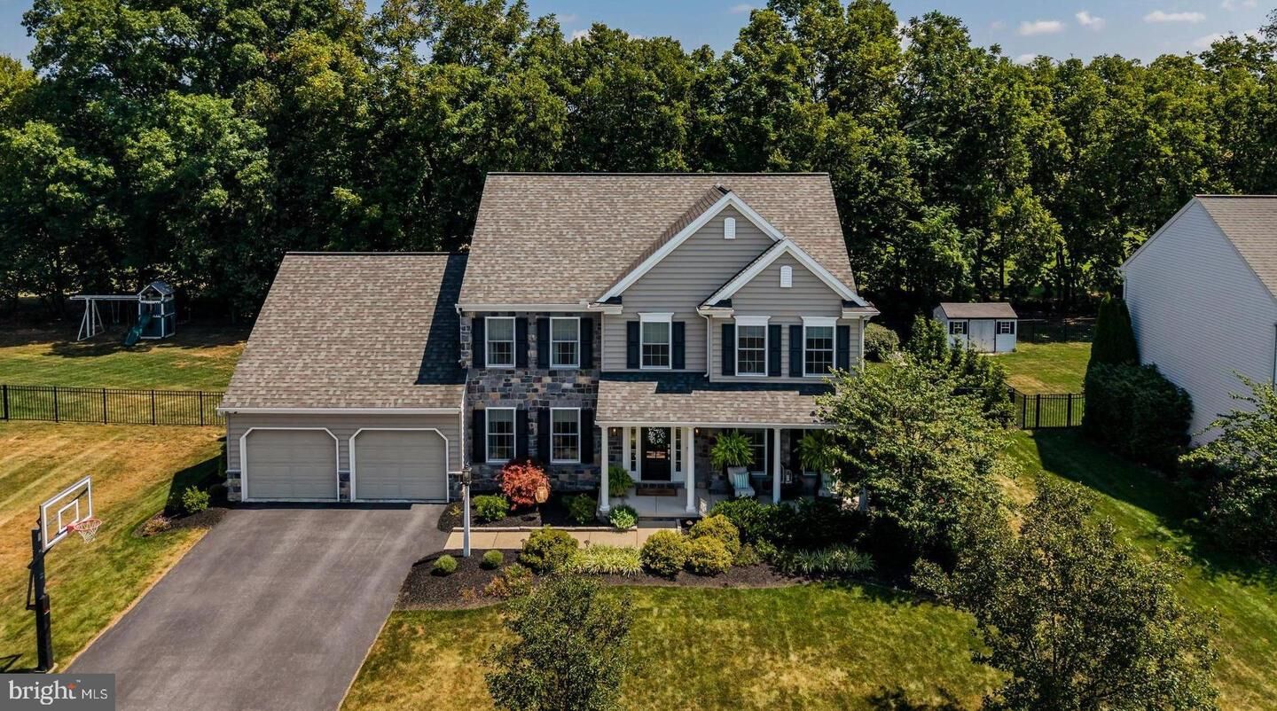 Property Photo:  85 Hillside Road  PA 17050 