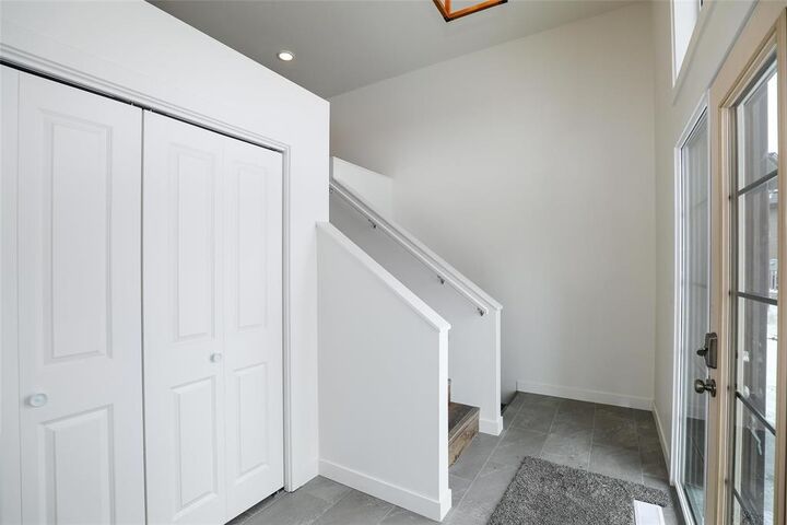 Property Photo:  9 Conifer Cove  MB R5L 0L5 
