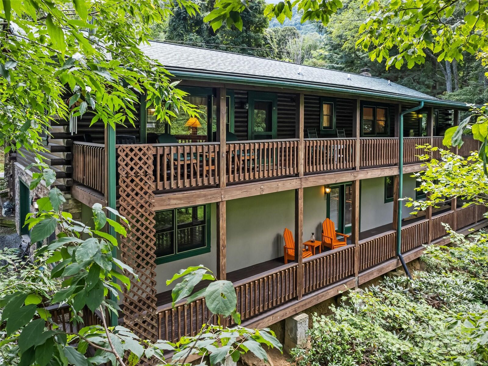 Property Photo: 752 Frank Mehaffey Road NC 28751