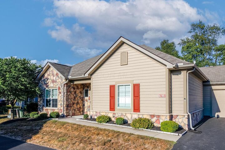 95 Jonathan Drive  Heath OH 43056 photo
