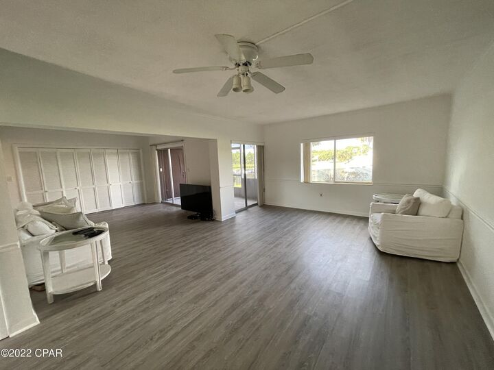 Property Photo: 112 Fairway Boulevard 105 FL 32407