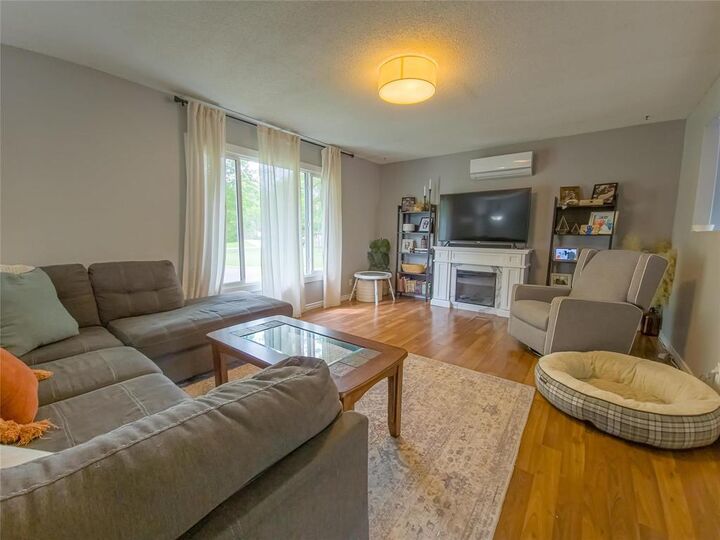 Property Photo:  13 Kennedy Place  MB R7A 6L9 