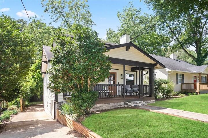 Property Photo:  1227 Epworth Street SW  GA 30310 