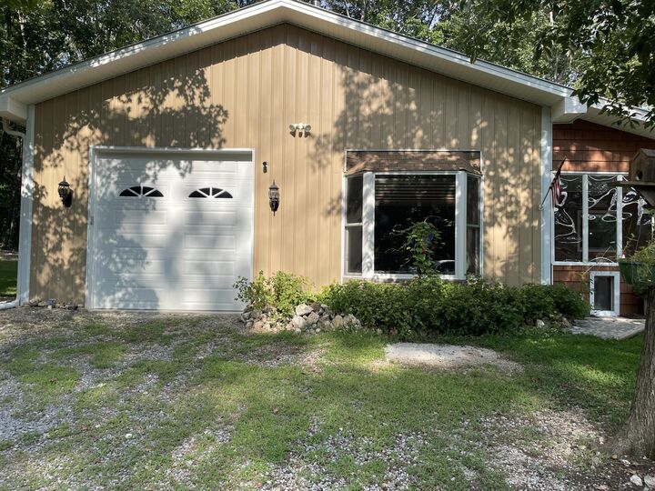 Property Photo:  63 County Road 100  TN 37322 