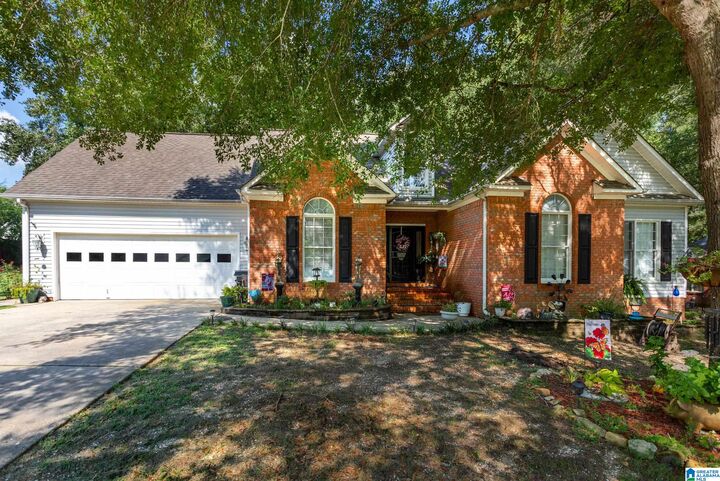 64 Avalon Lane  Anniston AL 36207 photo