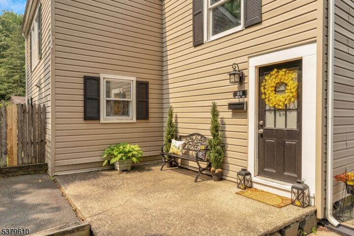 Property Photo:  88 Stanhope Rd  NJ 07871 