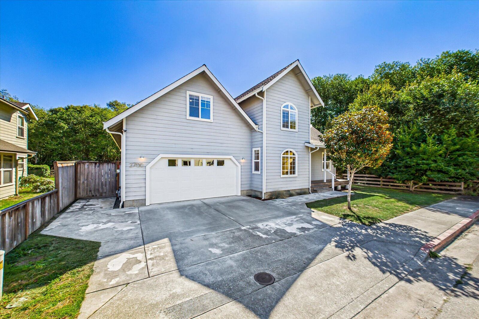 Property Photo: 2700 Meadow Creek Way CA 95521