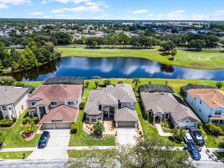 Property Photo: 2561 Corbyton Court FL 32828