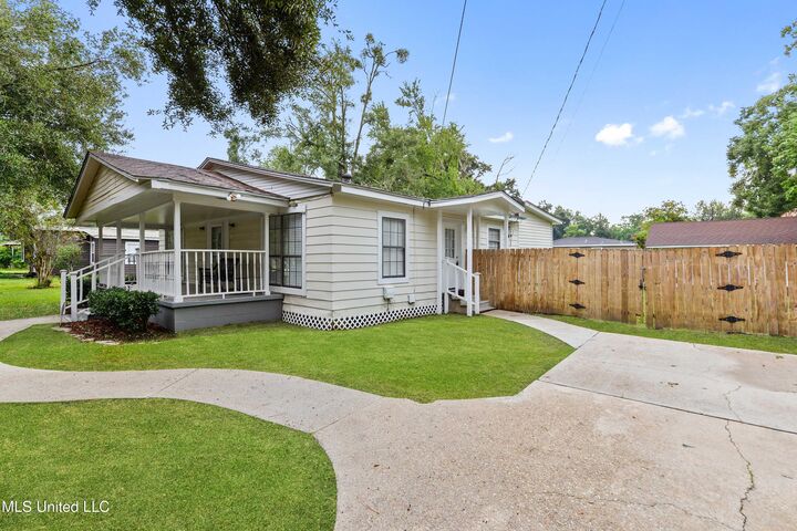 Property Photo: 207 McCaughan Avenue MS 39560