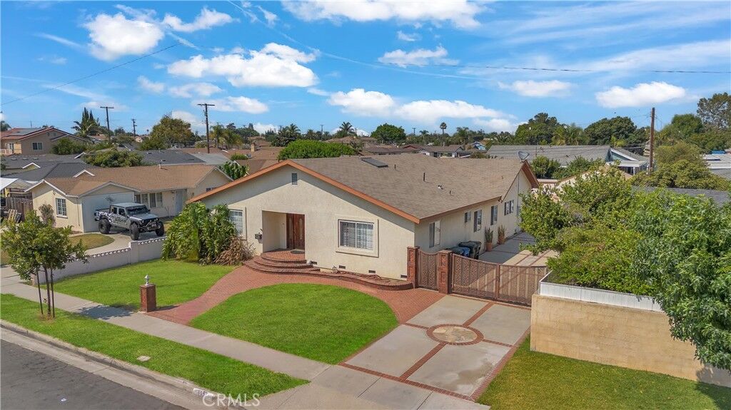 Property Photo:  8557 Eucalyptus Street  CA 90242 