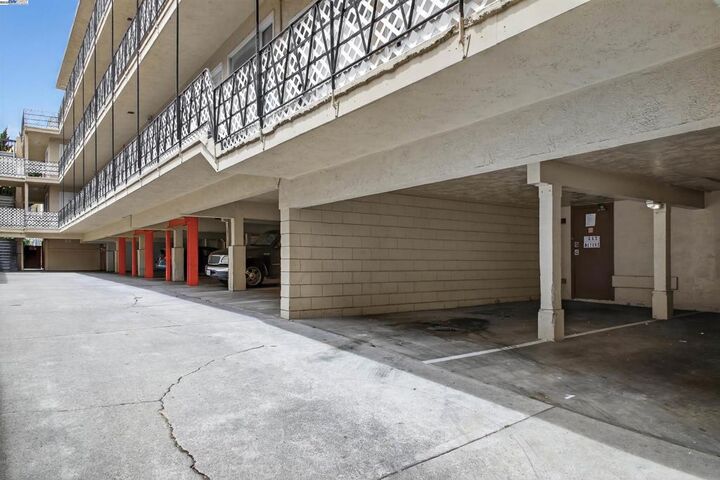 Property Photo:  273 Macarthur Blvd  CA 95610