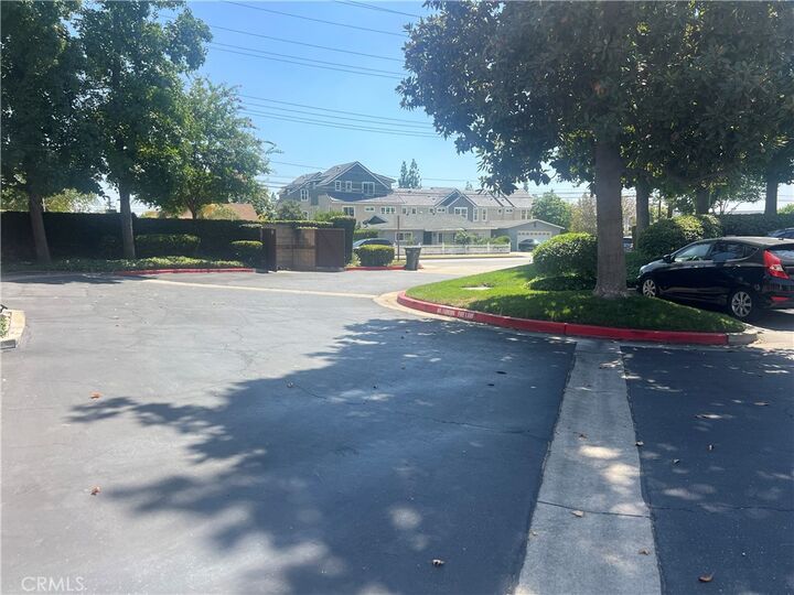 Property Photo:  215 E Chestnut Avenue D  CA 91016 