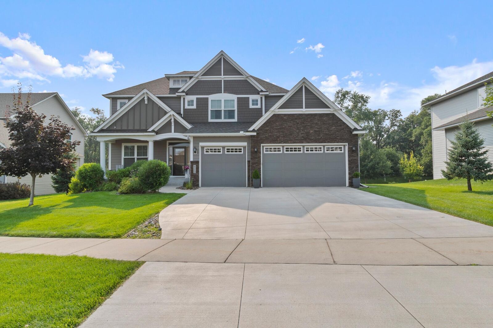 Property Photo: 4313 Parkview Circle MN 55303
