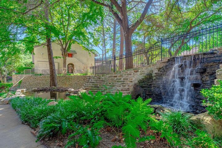 4571 N O Connor Road 2322  Irving TX 75062 photo