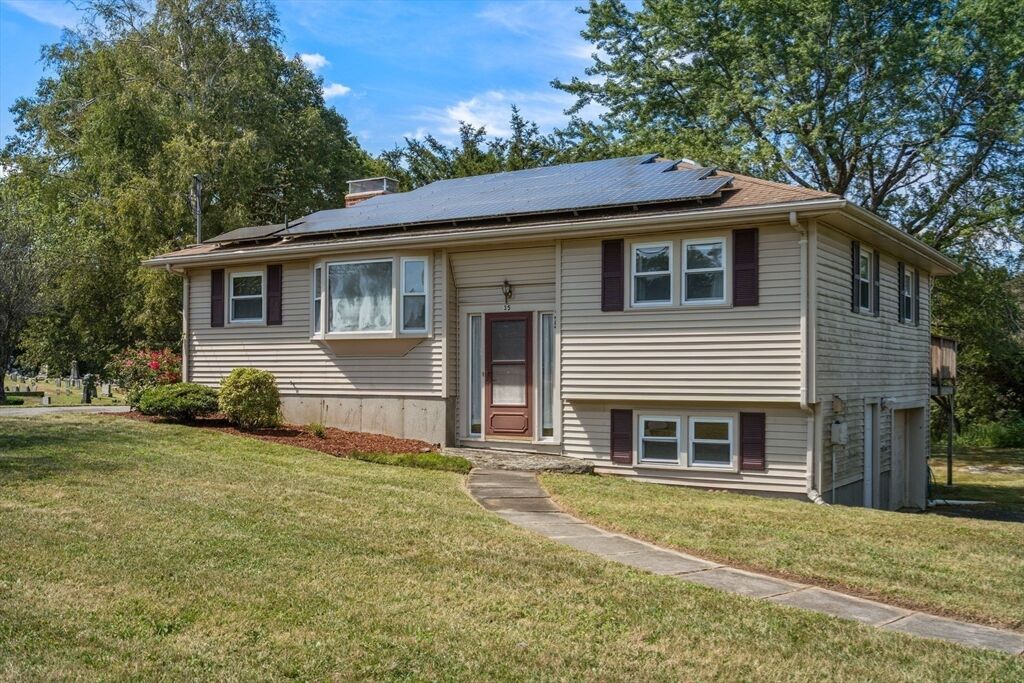 Property Photo:  35 Pleasant St  MA 01537 