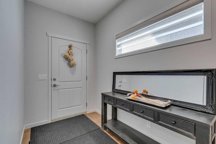Property Photo:  18 Marquis Cove SE  AB T3B 1V8 