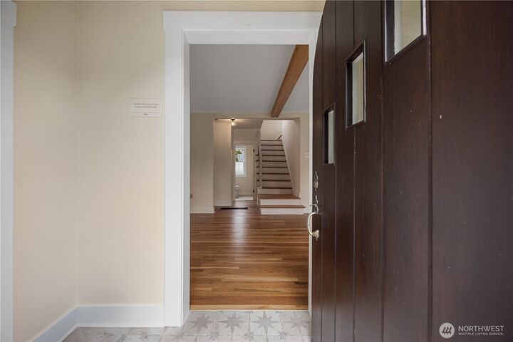Property Photo: 417 N Columbia Street WA 98816