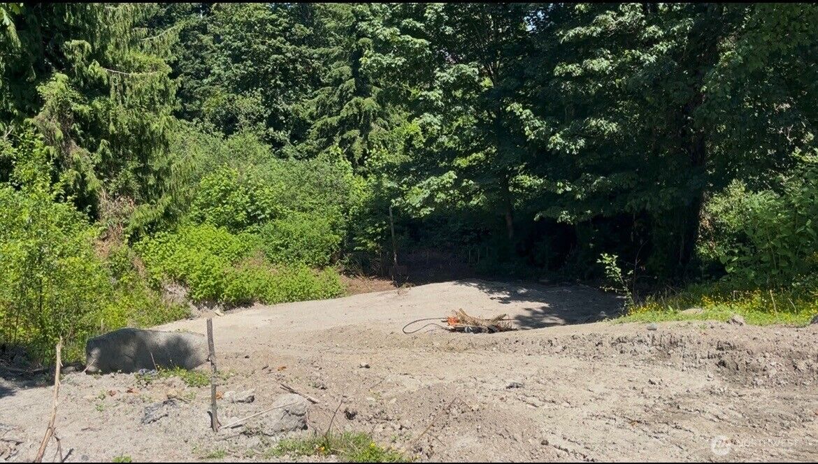 Property Photo: 3333 Nassau St WA 98201