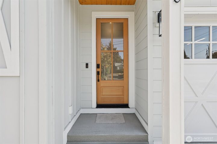Property Photo: 8010 222nd Street SW WA 98026