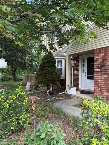 Property Photo: 5804 Northfield Parkway MI 48098
