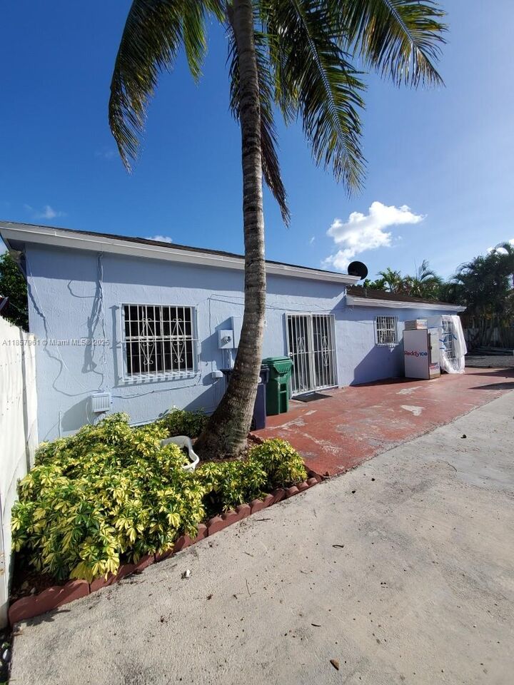 Property Photo: 18120 SW 137th Path FL 33177