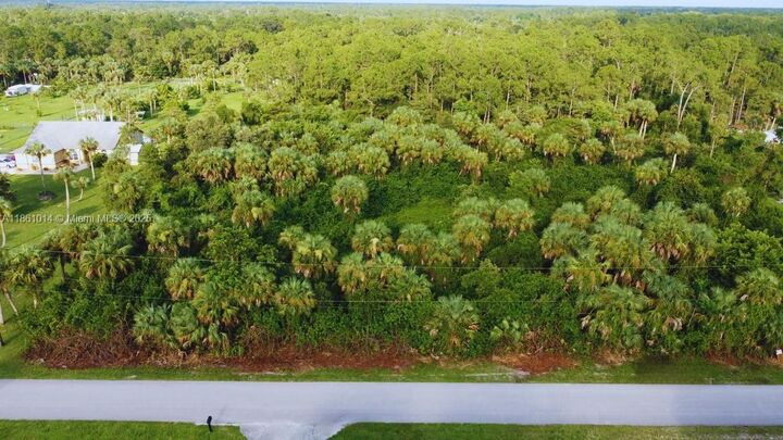 Property Photo:  0 31st SW  FL 34117 