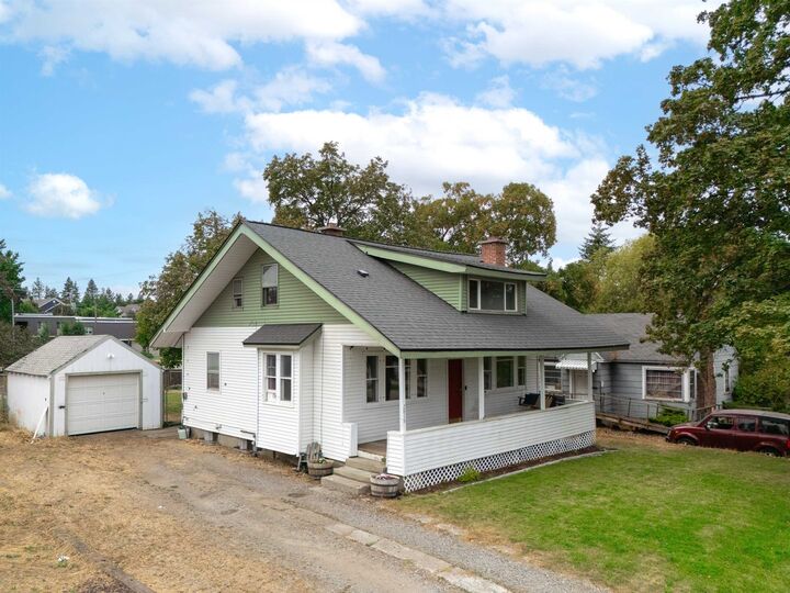 Property Photo:  2818 E 33rd Ave  WA 99223 