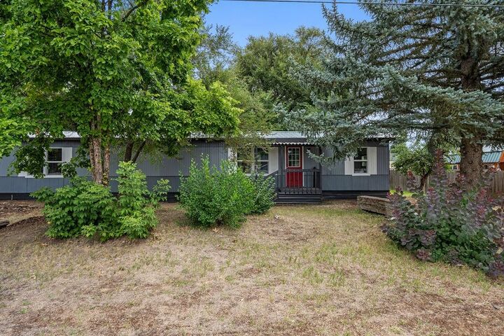 Property Photo: 312 N Stevens St WA 99006