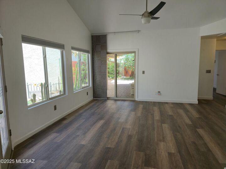 Property Photo:  2802 W Carnation Place  AZ 85745 