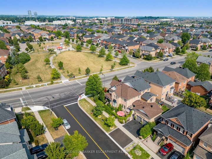 Property Photo: 256 Landsborough Avenue ON L9T 0T4