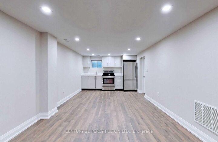 Photo de la propriété: 64 Royal Orchard Boulevard Bsmt ON L3T 3C5